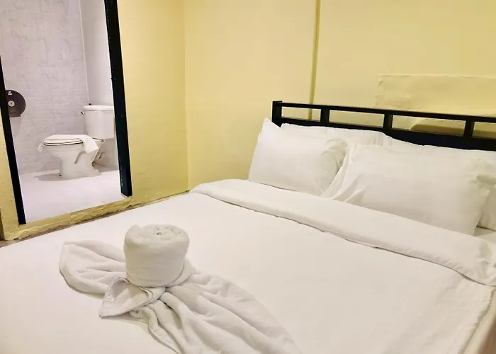 Hotel Sukhum Charoen Krung Tak-sin Bridge *