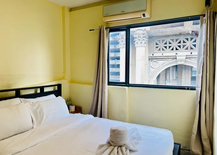 Hotel Sukhum Charoen Krung Tak-sin Bridge